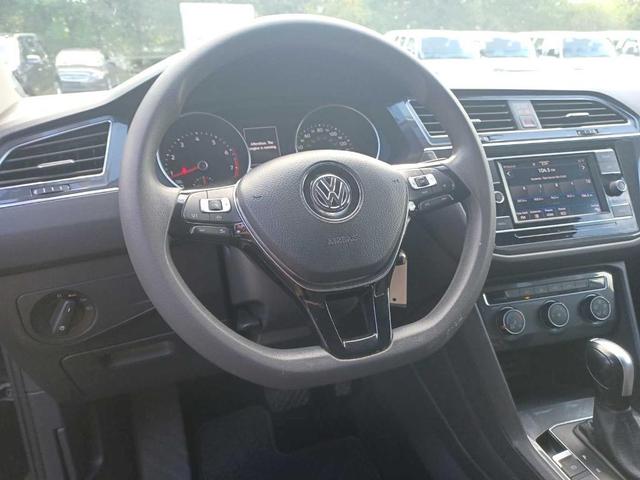 Photo of 2021 Deep Black Pearl Effect Volkswagen Tiguan