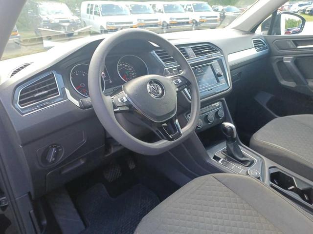 Photo of 2021 Deep Black Pearl Effect Volkswagen Tiguan