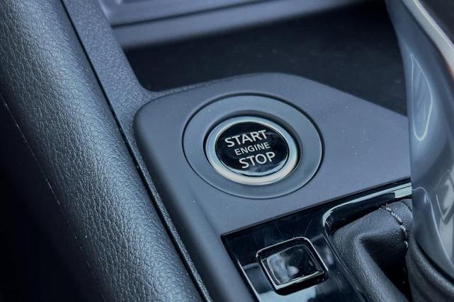 Photo of 2025 Gun Metallic Nissan Sentra