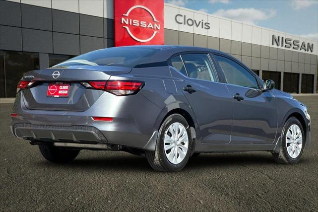 Photo of 2025 Gun Metallic Nissan Sentra