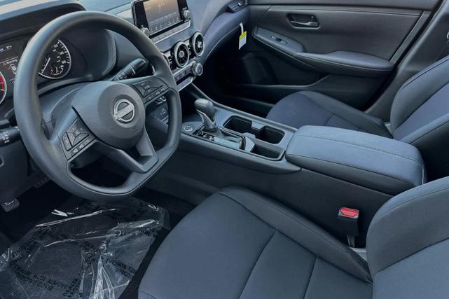 Photo of 2025 Gun Metallic Nissan Sentra