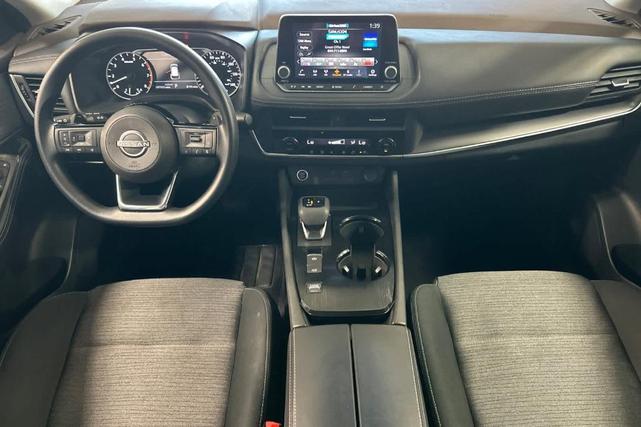 Photo of 2023 Brilliant Silver Metallic Nissan Rogue