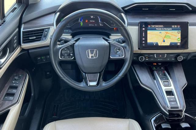 Photo of 2019 Platinum White Pearl Honda Clarity Plug-In Hybrid