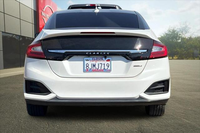 Photo of 2019 Platinum White Pearl Honda Clarity Plug-In Hybrid
