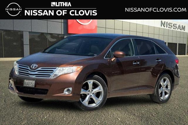 Photo of 2010 Sunset Bronze Mica Toyota Venza
