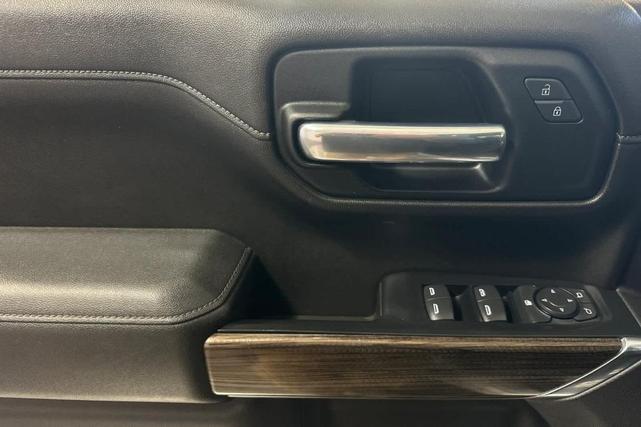 Photo of 2021 Silver Ice Metallic Chevrolet Silverado 1500