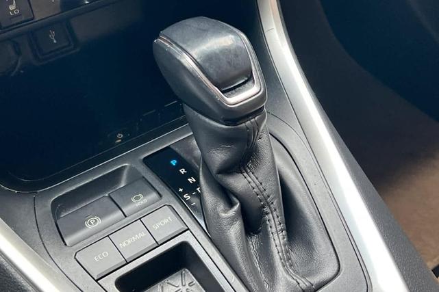 Photo of 2020 Ruby Flare Pearl Toyota RAV4