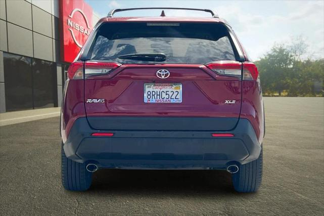 Photo of 2020 Ruby Flare Pearl Toyota RAV4