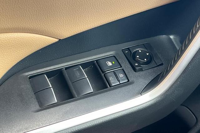 Photo of 2020 Ruby Flare Pearl Toyota RAV4