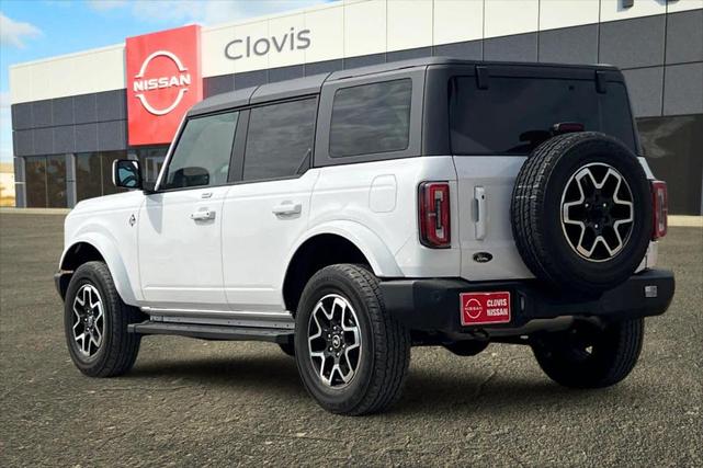 Photo of 2023 Oxford White Ford Bronco