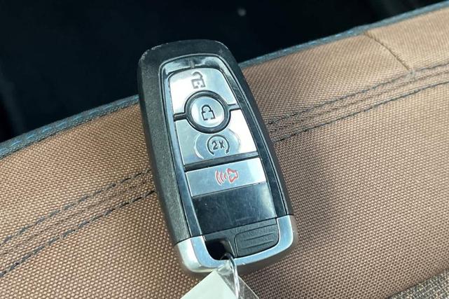 Photo of 2023 Oxford White Ford Bronco
