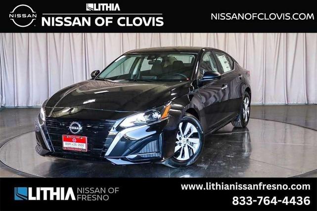 Photo of 2025 Black Nissan Altima