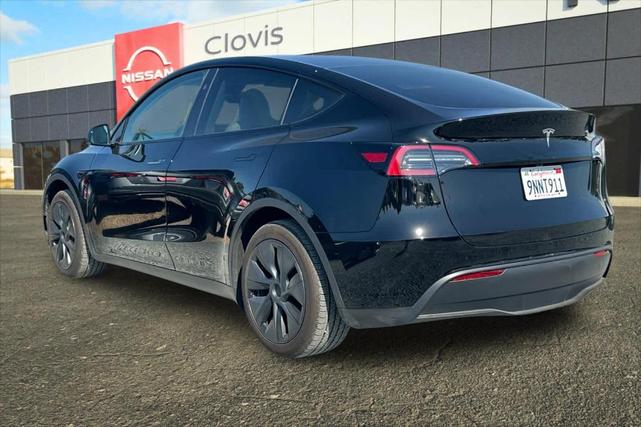 Photo of 2024 Black Tesla Model Y
