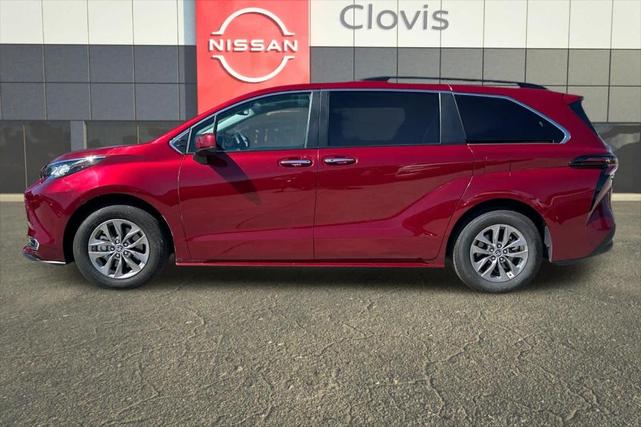 Photo of 2023 Ruby Flare Pearl Toyota Sienna