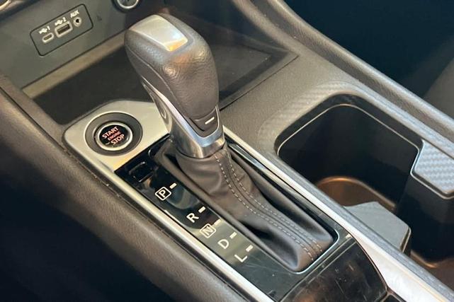 Photo of 2023 Gun Metallic Nissan Sentra