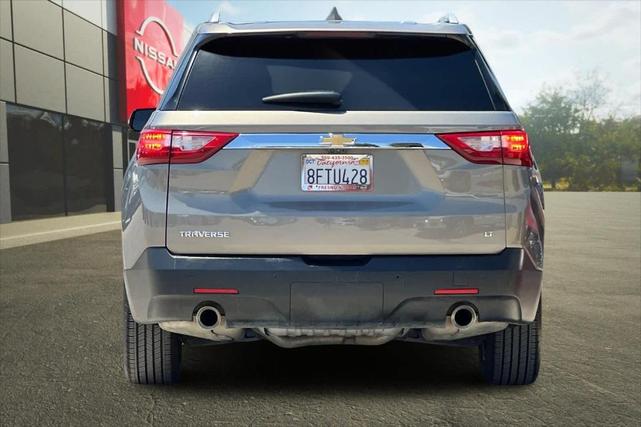 Photo of 2018 Pepperdust Metallic Chevrolet Traverse