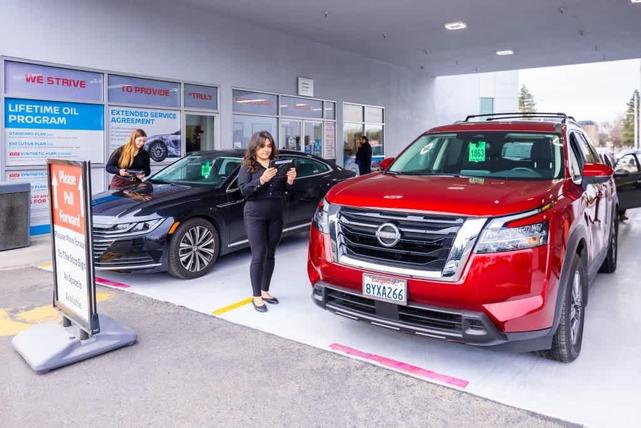 Photo of 2018 Pepperdust Metallic Chevrolet Traverse