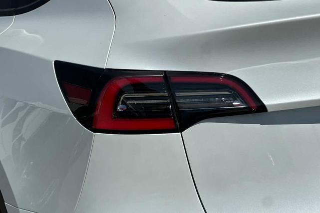 Photo of 2021 Pearl White Multi Tesla Model Y