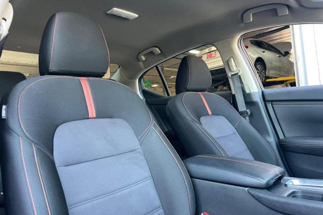 Photo of 2025 Black Nissan Sentra