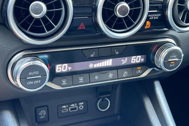 Photo of 2025 Black Nissan Sentra