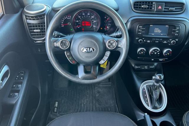 Photo of 2016 Clear White Kia Soul