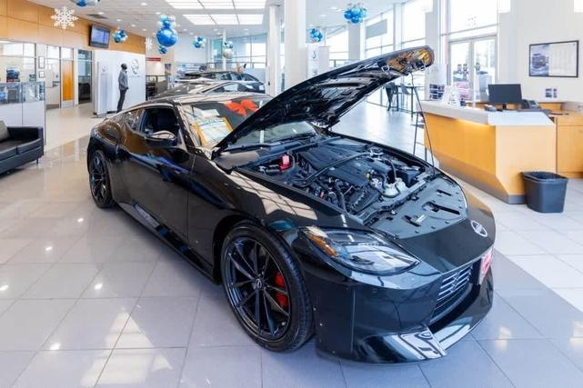 Photo of 2022 Mosaic Black Metallic Chevrolet Malibu