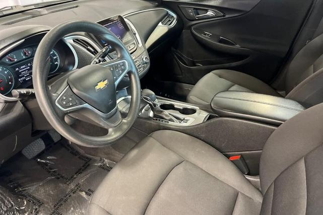 Photo of 2022 Mosaic Black Metallic Chevrolet Malibu