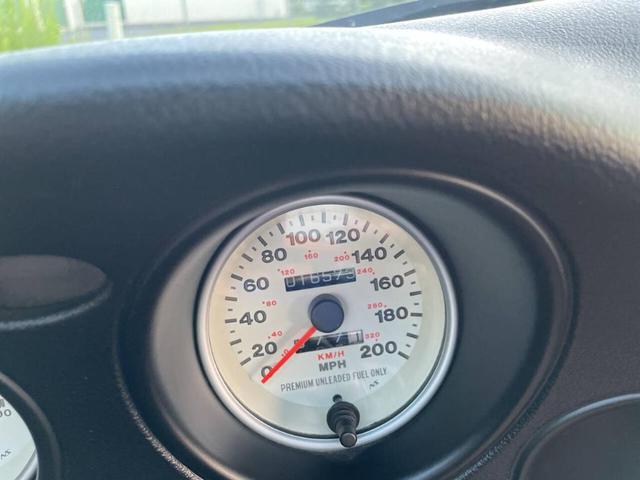Photo of 2000 Red Dodge Viper
