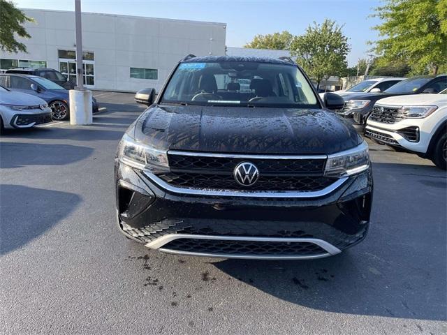 Photo of 2023 Deep Black Pearl Effect Volkswagen Taos