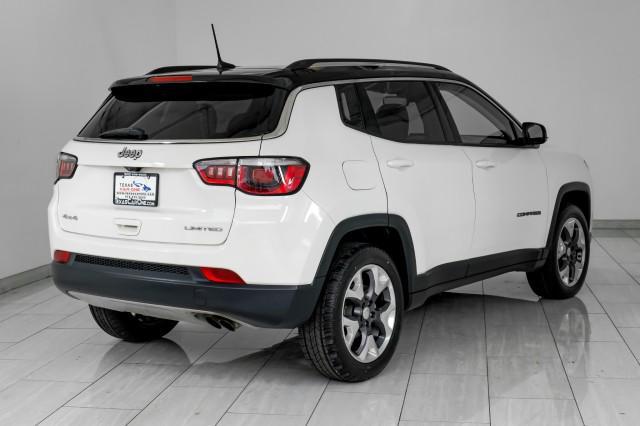 Photo of 2017 White Clearcoat Jeep New Compass