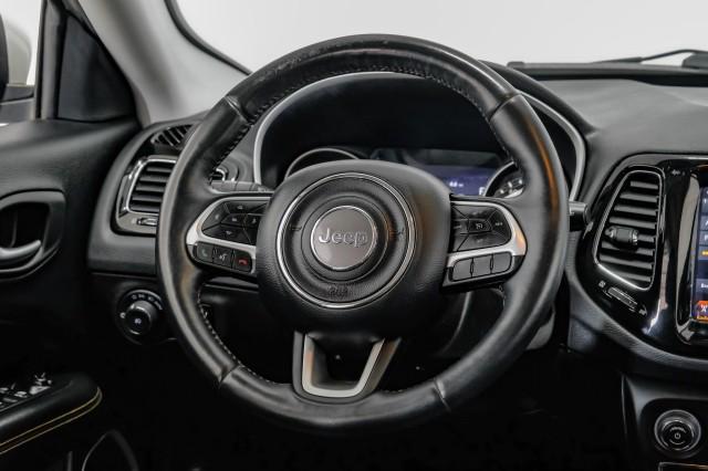 Photo of 2017 White Clearcoat Jeep New Compass