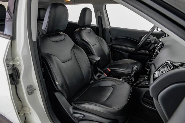 Photo of 2017 White Clearcoat Jeep New Compass