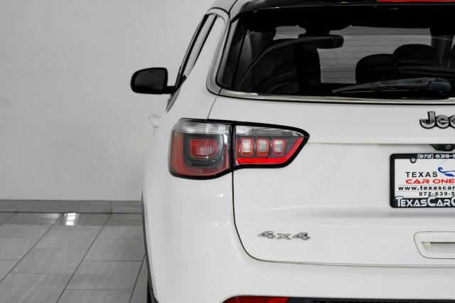 Photo of 2017 White Clearcoat Jeep New Compass