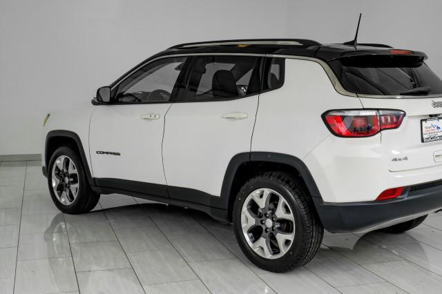 Photo of 2017 White Clearcoat Jeep New Compass