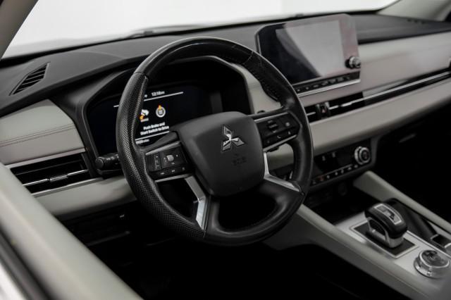 Photo of 2023 Cosmic Blue Metallic Mitsubishi Outlander
