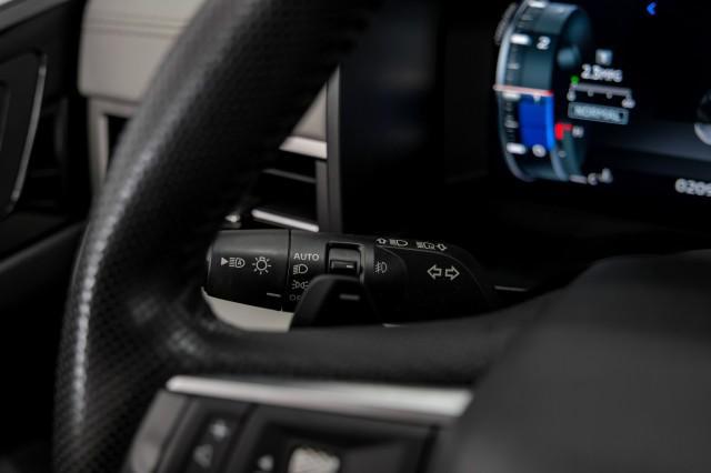 Photo of 2023 Cosmic Blue Metallic Mitsubishi Outlander