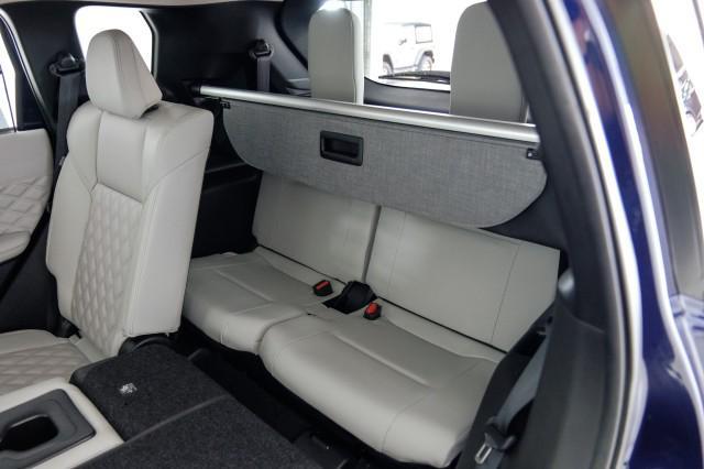 Photo of 2023 Cosmic Blue Metallic Mitsubishi Outlander