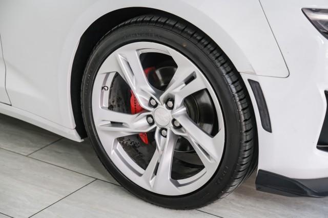 Photo of 2020 Summit White Chevrolet Camaro