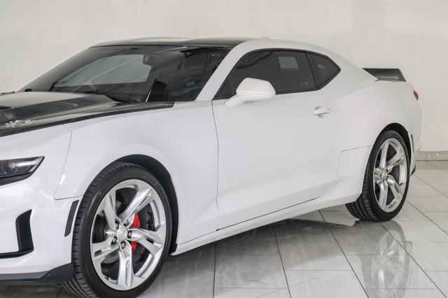 Photo of 2020 Summit White Chevrolet Camaro