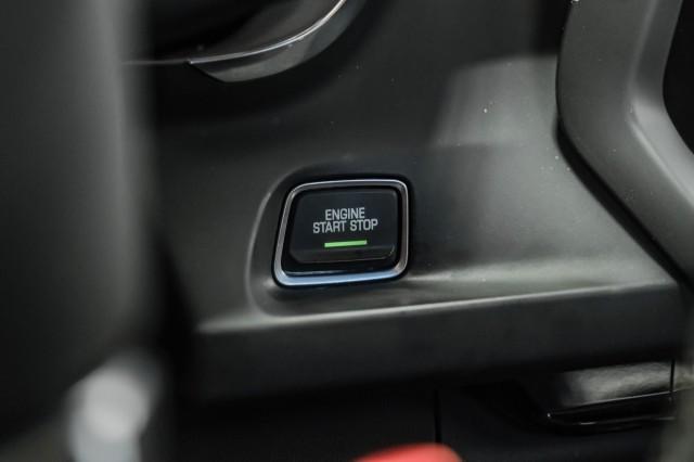 Photo of 2020 Summit White Chevrolet Camaro