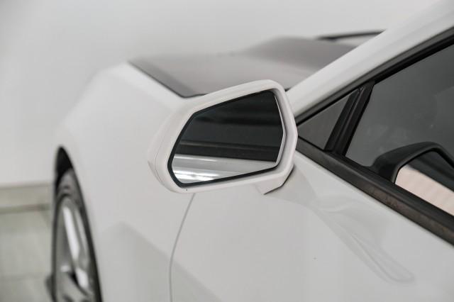 Photo of 2020 Summit White Chevrolet Camaro