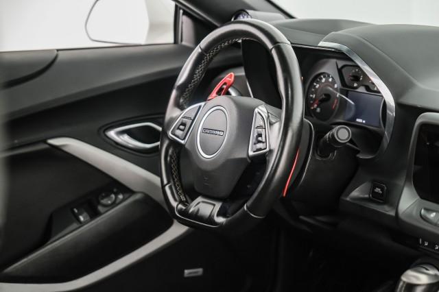 Photo of 2020 Summit White Chevrolet Camaro