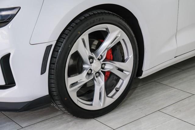Photo of 2020 Summit White Chevrolet Camaro