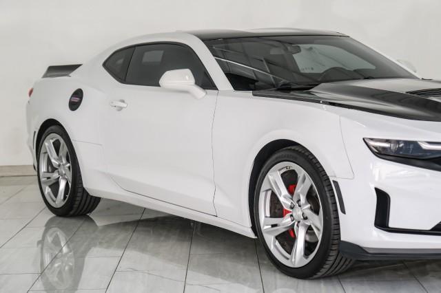 Photo of 2020 Summit White Chevrolet Camaro