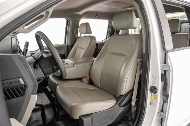 Photo of 2017 Oxford White Ford F-150