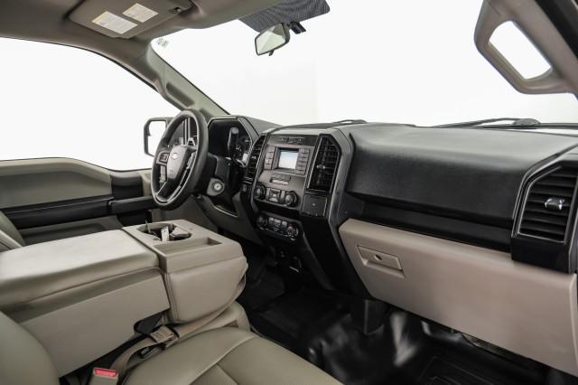 Photo of 2017 Oxford White Ford F-150