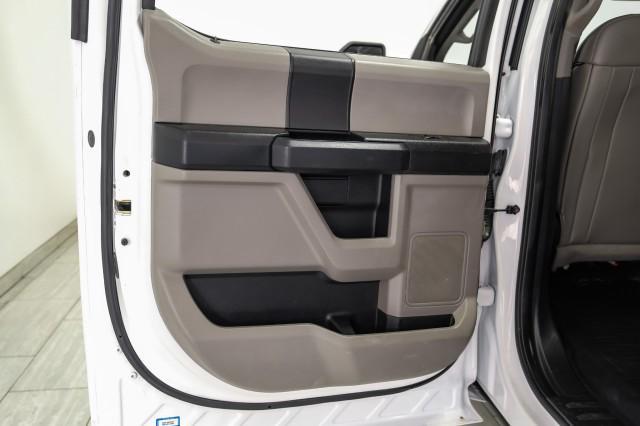 Photo of 2017 Oxford White Ford F-150