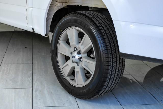 Photo of 2017 Oxford White Ford F-150