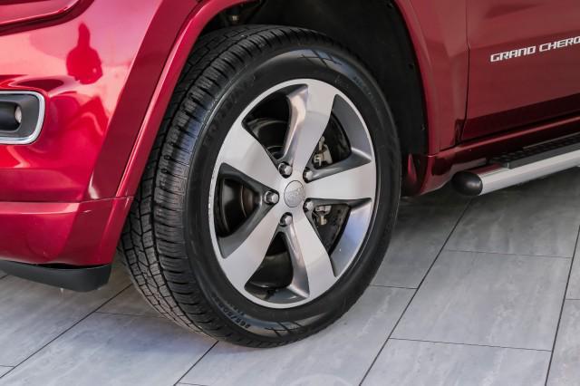 Photo of 2015 Deep Cherry Red Crystal Pearlcoat Jeep Grand Cherokee