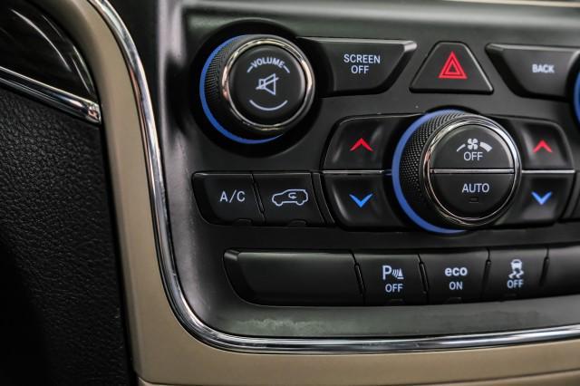 Photo of 2015 Deep Cherry Red Crystal Pearlcoat Jeep Grand Cherokee